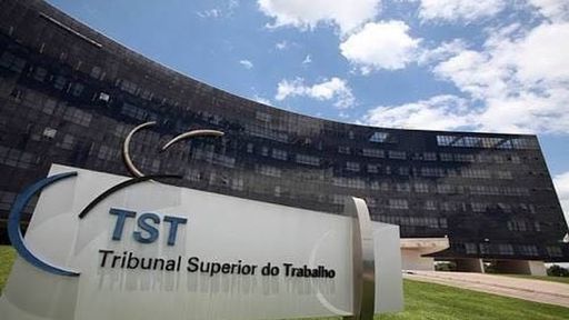 Autônomos de Uber e iFood têm direitos mínimos pela lei, diz presidente do TST