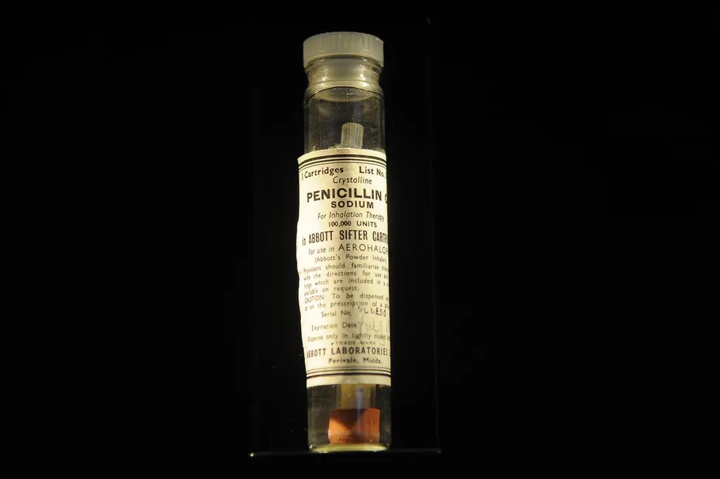 A penicilina foi o primeiro antibiótico da história, que revolucionou a história para sempre (Imagem: Tomaz Silva/Agência Brasil)
