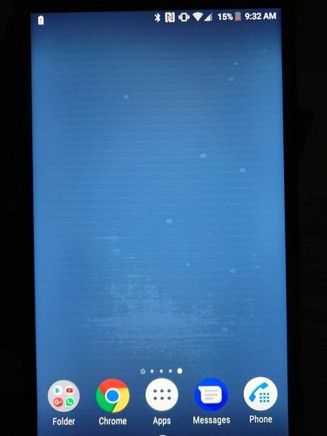 Usuários do Xperia XZ2 e XZ1 reclamam de listras no visor LCD dos smartphones