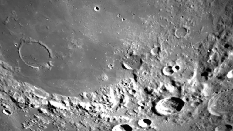 Índia se torna o quarto país a pousar uma espaçonave na Lua