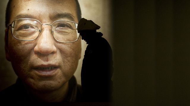 China amplia censura na web após morte de ativista político
