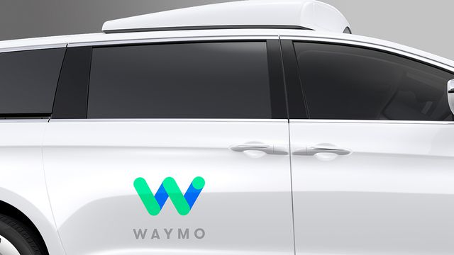 Waymo apresenta ChaufferNet, sistema autônomo que imita motorista real