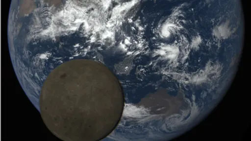 Câmeras da NASA registram trânsito raro da Lua passando entre o Sol e a Terra