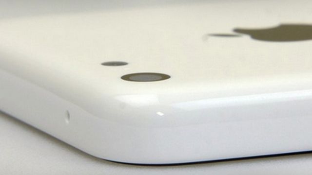 Mais fotos e vídeo de 'suposto' iPhone de baixo custo: seria mesmo o aparelho?
