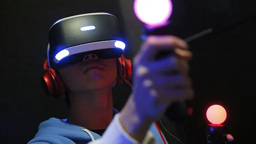 PlayStation VR também será compatível com filmes e programas de TV, diz Sony