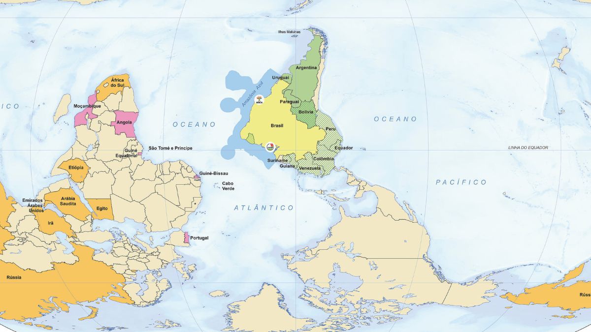 IBGE lança mapa-múndi de cabeça para baixo e explica polêmica: “foi proposital”