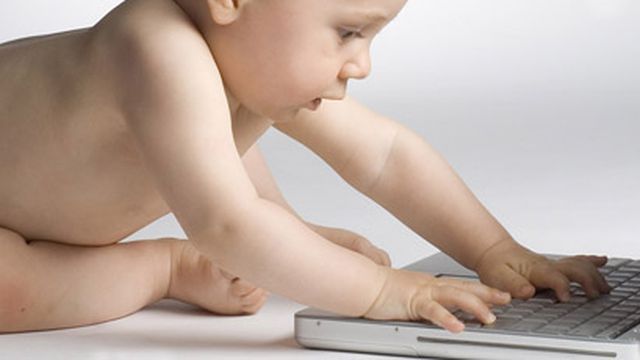 Apple, Facebook, Hal: bebês são batizados com nomes relacionados à tecnologia
