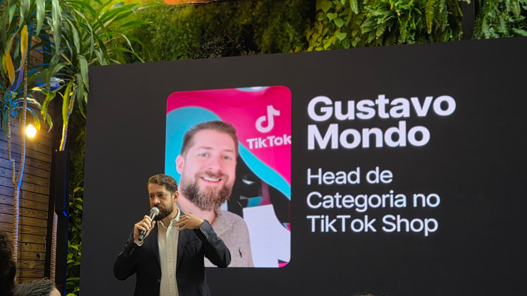 gustavo mondo