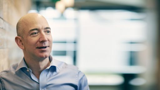 Jeff Bezos vende US$ 1 bi em ações da Amazon para investir na Blue Origin
