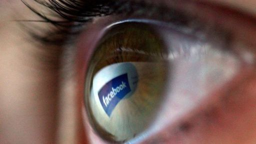 Especialistas em dados analisam o poder dos algoritmos do Facebook