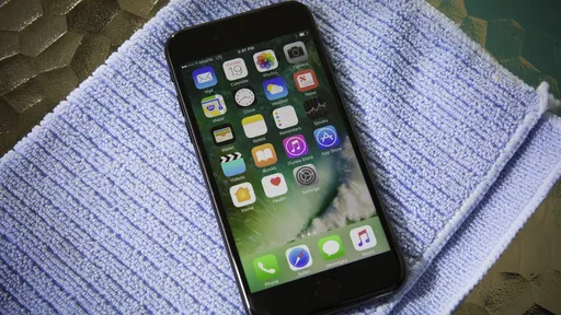 Sharp pode ser a fornecedora oficial das telas OLED para o iPhone 8