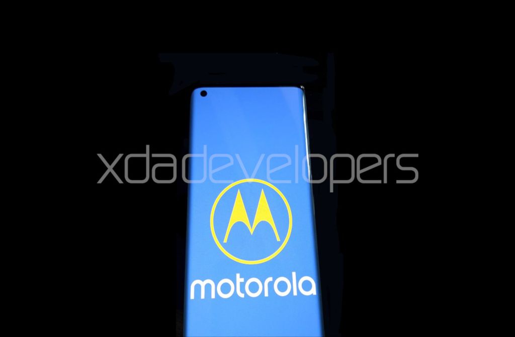 Essa é a suposta parte frontal do Motorola Edge+ (Foto: Reprodução/XDA-Developers)
