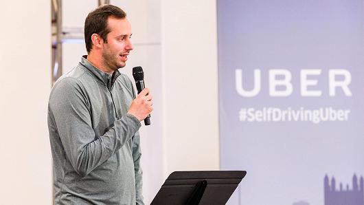 Uber decide demitir chefe da divisão de carros autônomos