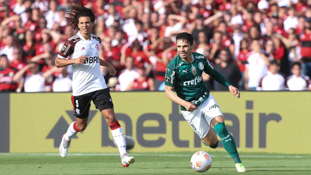 Rafael Veiga fez os dois gols do Palmeiras na Supercopa do Brasil em 2021 (Imagem: Cesar Grecco/Divulgação, Palmeiras)