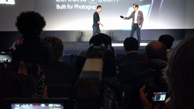 Asus revela novo ZenFone 3 Zoom com bateria generosa de 5.000 mAh