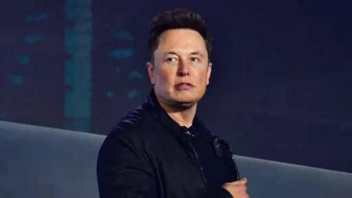 Elon Musk volta a pedir regulamentação da IA, até mesmo envolvendo a Tesla