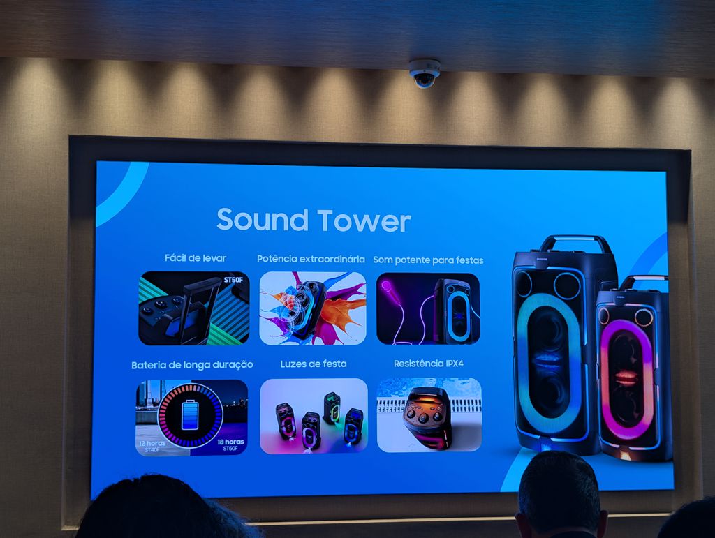 Caixas de som Samsung Sound Tower ST50F e ST40F