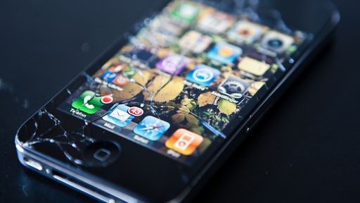 Vidro é transformado em espécie de aço e isso pode salvar a tela do seu celular