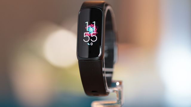Review Fitbit Luxe | Smartband compacta e muito precisa