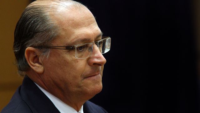 Alckmin pede quebra de sigilo de usuários do Twitter 