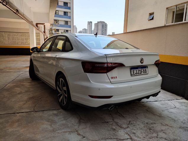 Volkswagen Jetta GLI