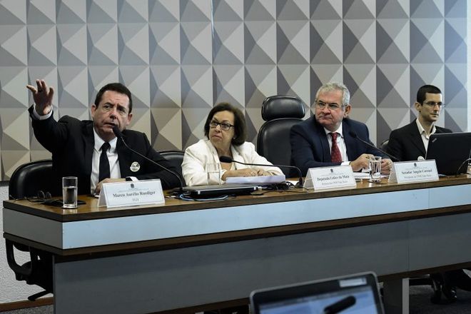 Pesquisador revela que fake news surgiram nas eleições brasileiras em 2014