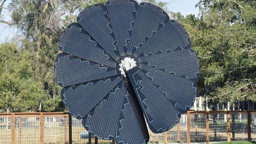 Painel solar em forma de girassol copia a natureza para produzir mais energia