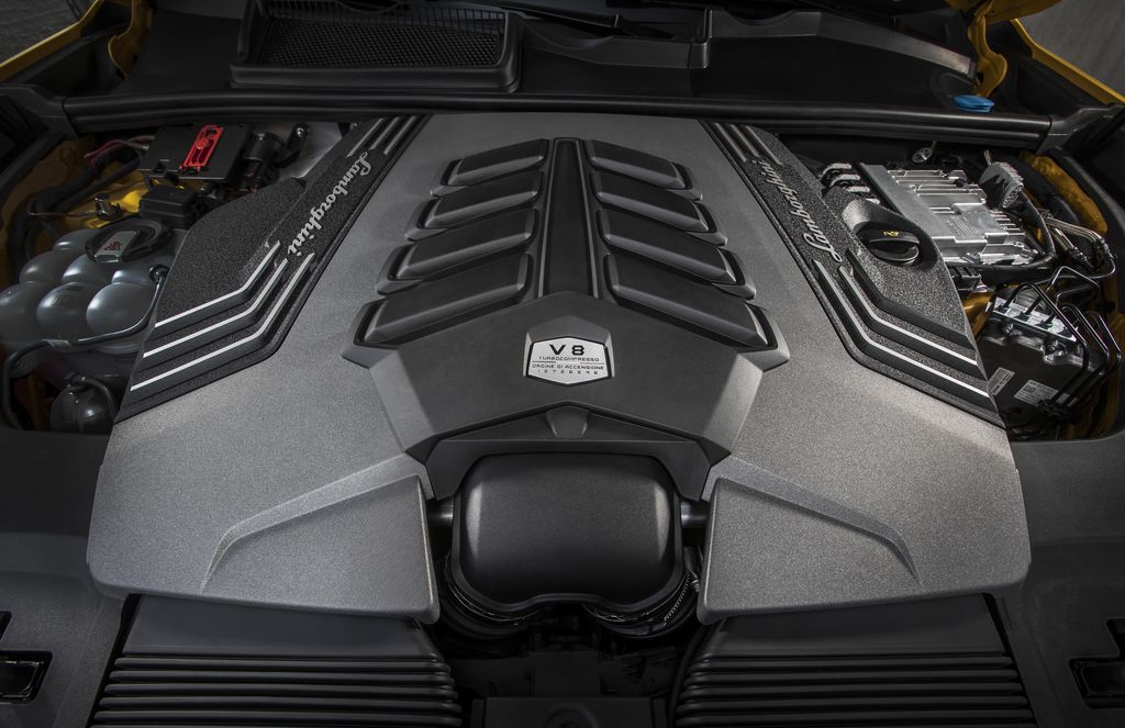 Lamborghini Urus ostenta um ótimo e barulhento motor V8 (Imagem: Divulgação/Lamborghini)