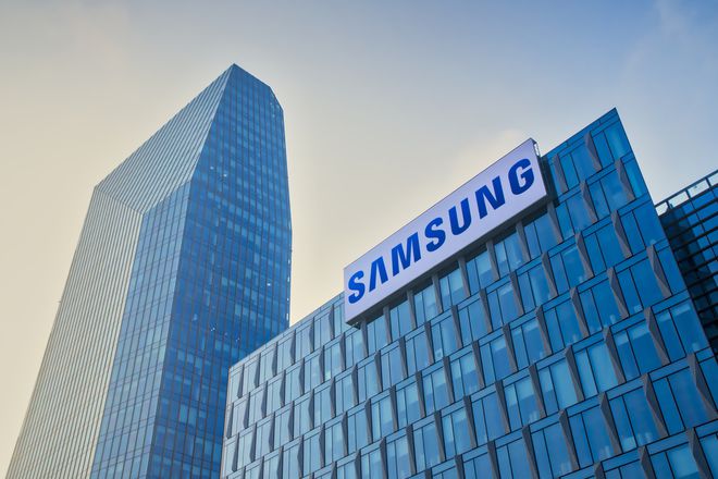 Samsung teve grandes receitas ao longo de 2021 (Imagem: Shutterstock)