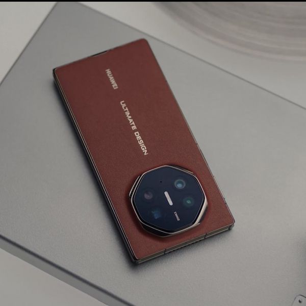 Dobrável triplo, Huawei Mate XT ganha primeiras imagens oficiais