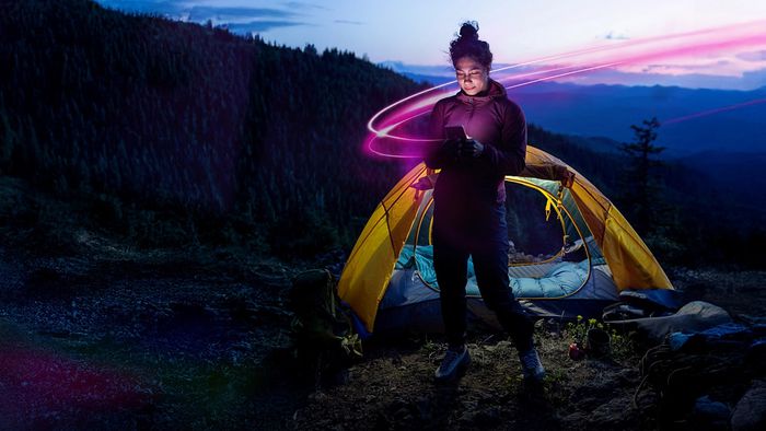 WhatsApp vai funcionar com sinal de satélite da Starlink, mesmo sem antena