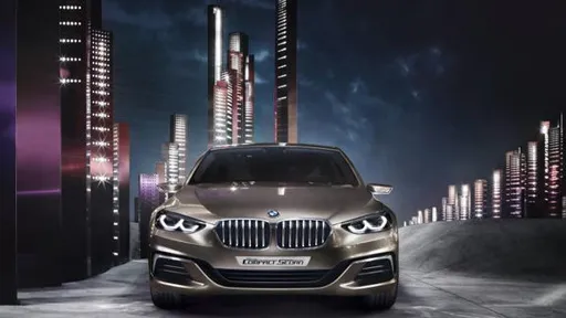 BMW tranca carro remotamente com ladrão dentro
