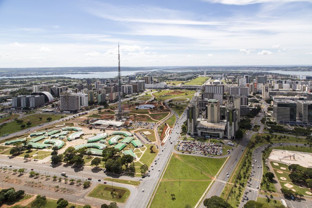 Brasília: a capital do Brasil ocupa a última posição do ranking. Mas a nova lei das antenas deve fazer a cidade ocupar melhor posição em 2021 (Foto: Wikipedia)