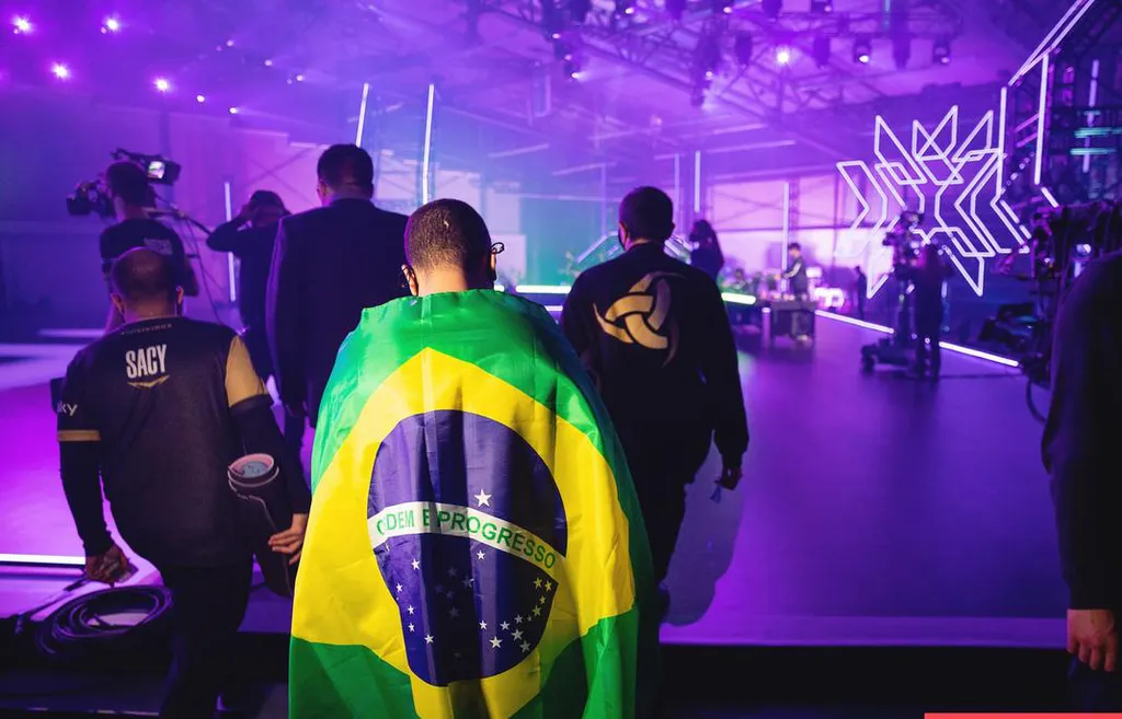 Team Vikings representando o Brasil internacionalmente. (Imagem: Divulgação/Riot Games)
