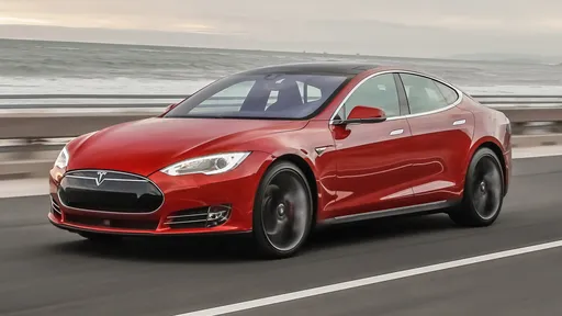 Tesla deve lançar modelo do Model S com bateria de 600 km de autonomia