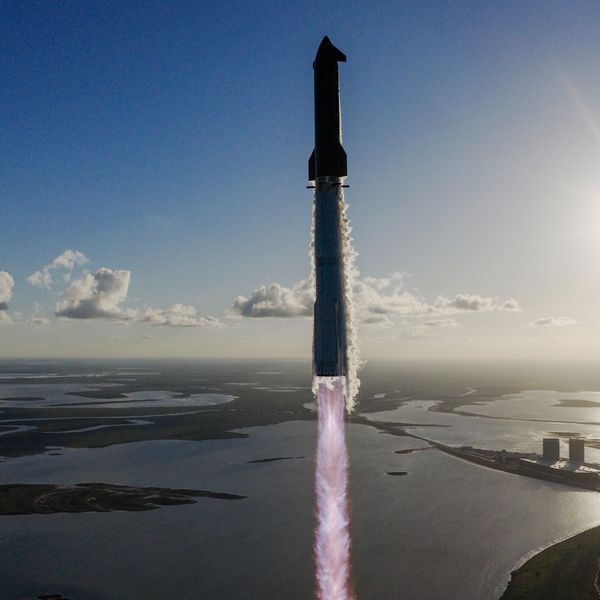 Starship da SpaceX: 11º Voo Épico, Pouso no Oceano e Planos para Marte!