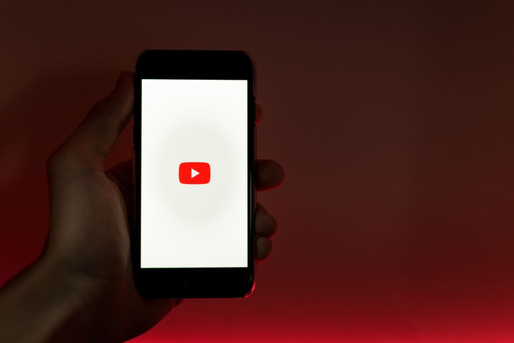 YouTube testa IA para pular vídeos para os trechos mais relevantes (Imagem: Szabo Viktor/Unsplash) 