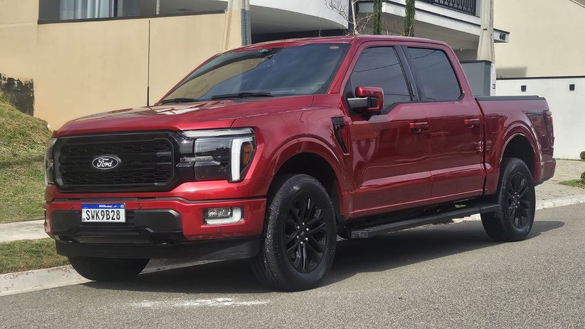 Ford F-150 Lariat Black (Review)