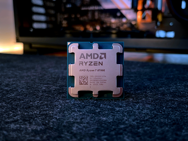 AMD Ryzen 7 8700G