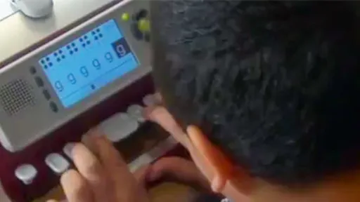 Aparelho ajuda pessoas com deficiência visual a aprender a digitar em Braille