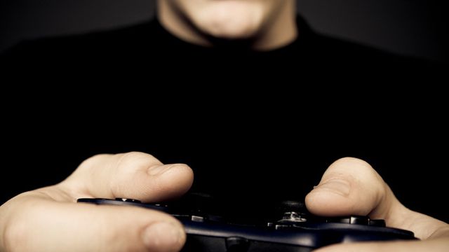 Pai contrata "assassinos virtuais" para matar filho em jogos online
