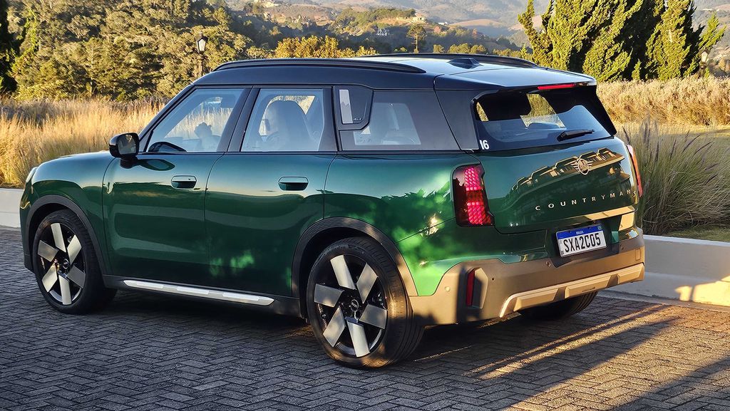 MINI Countryman SE ALL4 agora tem motorização elétrica e está muito mais 