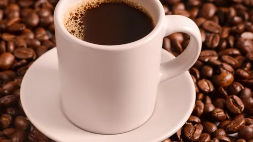 Café não aumenta risco de arritmia cardíaca, aponta estudo