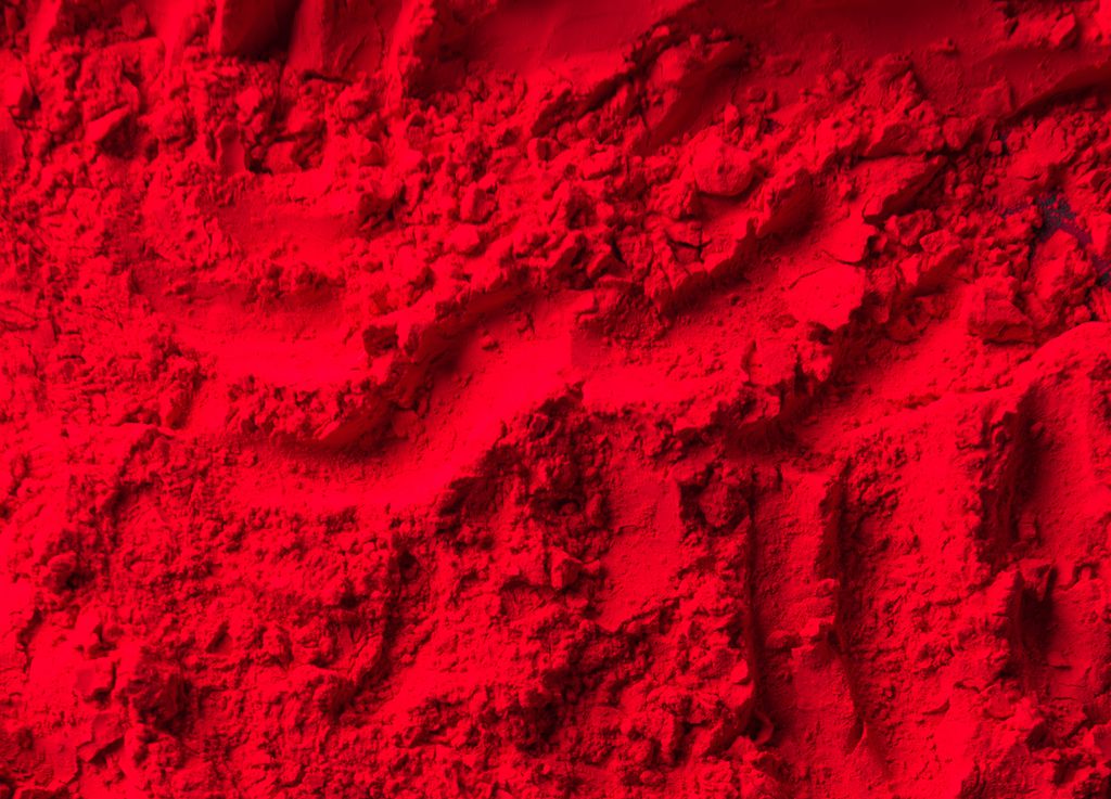 Estudo aponta exposição a cinábrio, um mineral de sulfeto de mercúrio tóxico, moído em um pó avermelhado (Imagem: LightFieldStudios/envato)