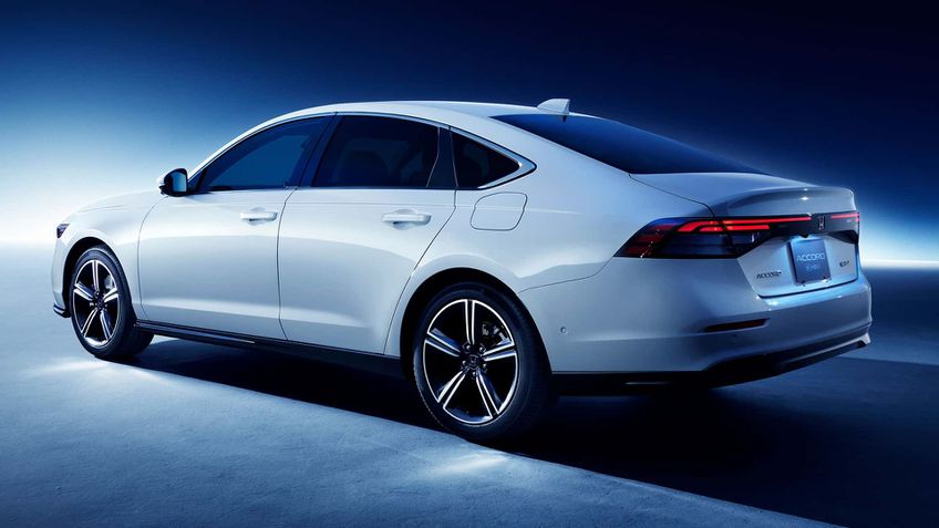 Honda Accord Hybrid 2024 (Japão)