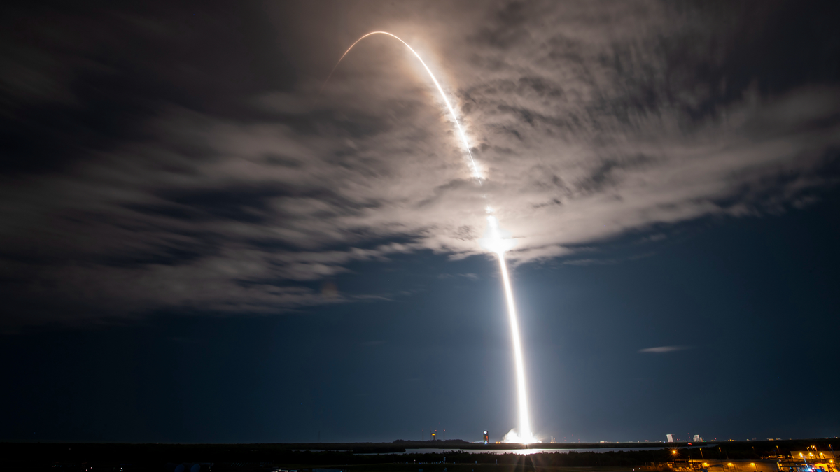 Starlink gera preocupações globais sobre sustentabilidade espacial, diz Anatel