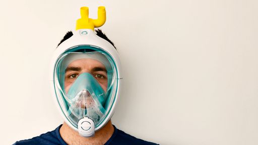Máscaras de mergulho são adaptadas com impressão 3D no combate à COVID-19