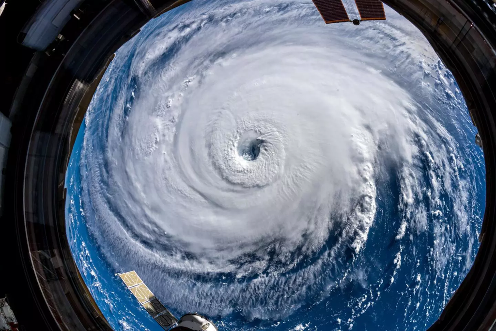 Furacão Florence registrado do espaço (Imagem: Reprodução/ESA/NASA)