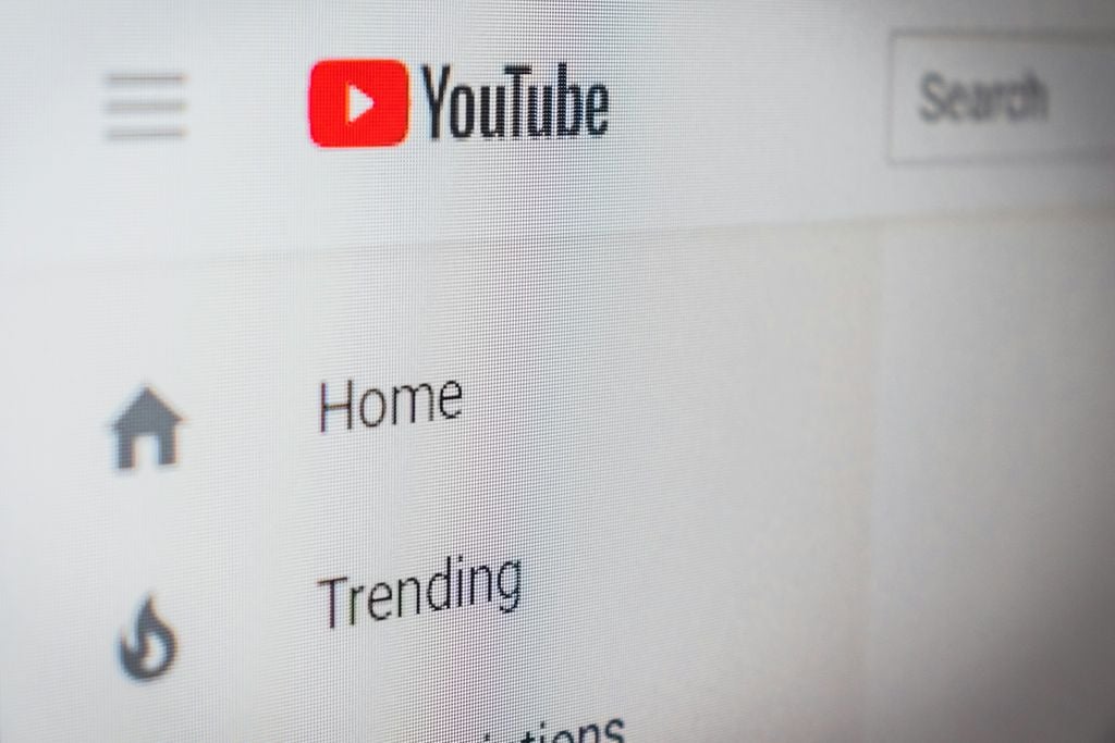 YouTube testa novo recurso para impulsionar vídeos de pequenos criadores de conteúdo (Imagem: Christian Wiediger/Unsplash)