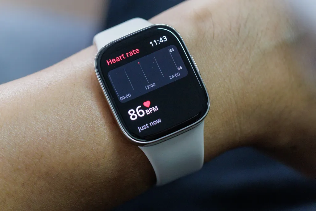 Tela de monitoramento doa batimentos cardíacos do Redmi Watch 3. (Imagem: Ivo Meneghel/Canaltech)